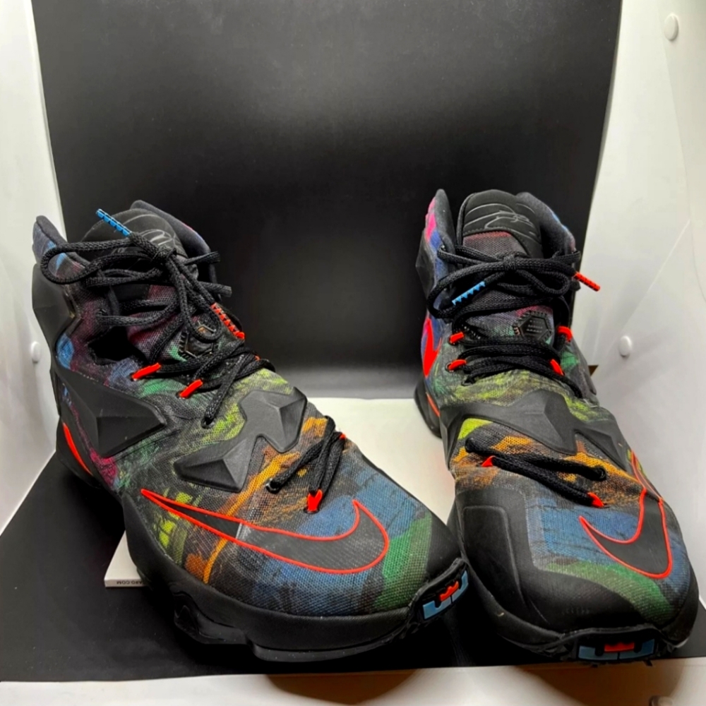 Nike LeBron 13 Akronite 2015 Basketball Shoe Men Size 13